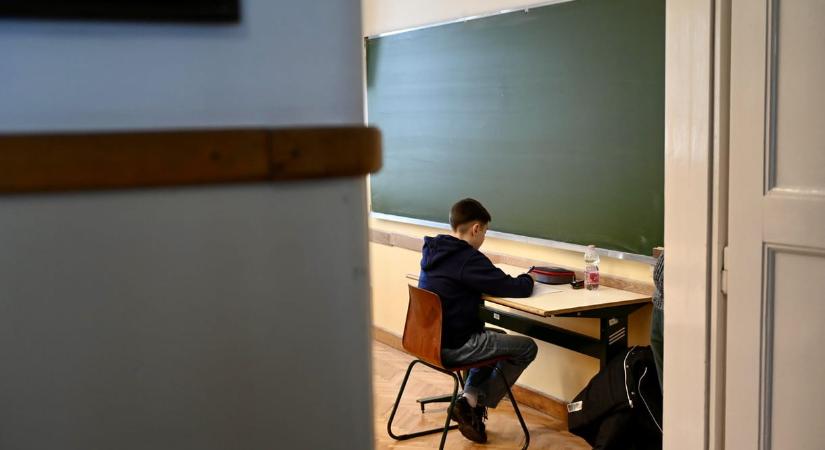 "Voltak mellbevágóan nehéz feladatok" – ilyennek látták a magyar központi írásbeli feladatsorokat a szaktanárok