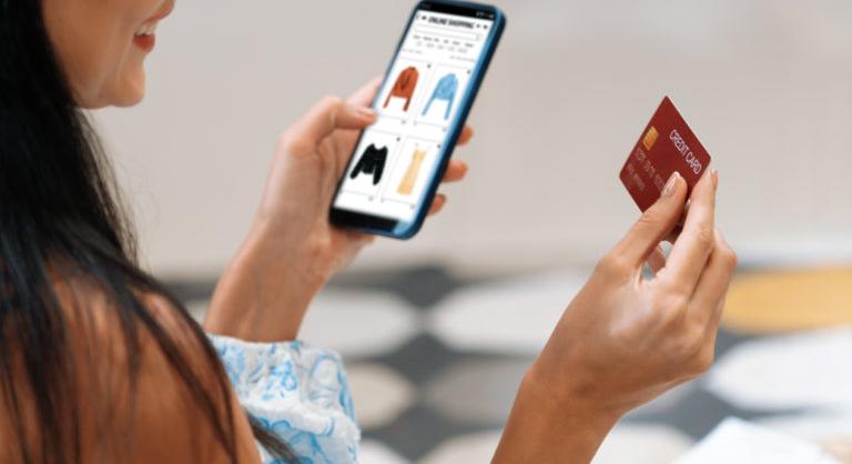 A szlovákiai polgárok 2025-ben ötpercenként adtak le rendelést, közel 580 millió eurót költöttek online vásárlásra