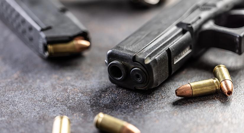 Játékosokra és szurkolókra lőttek a meccsen, tizenegyen meghaltak