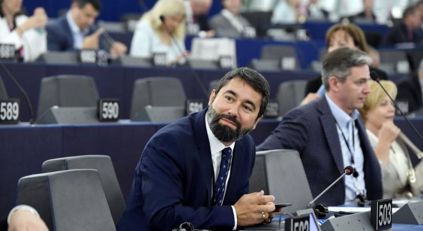 Új különadót vezetnek be a rezsistop miatt? Megszólalt az államtitkár