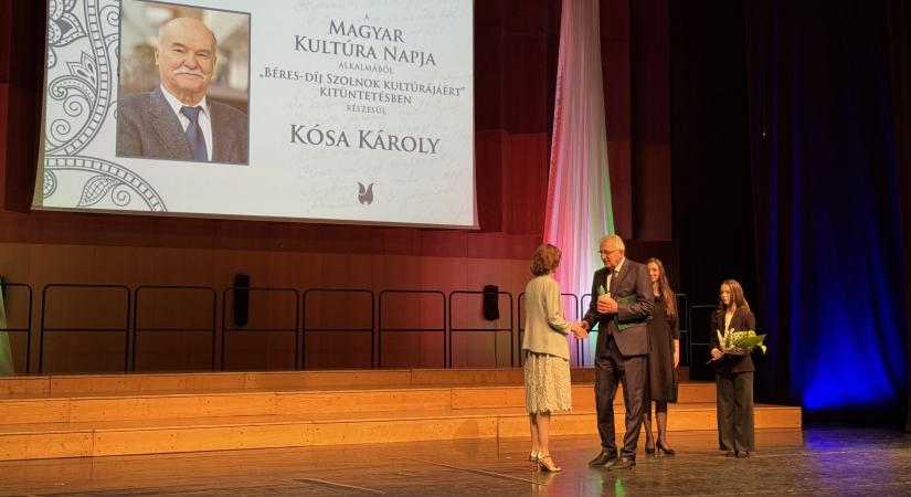 Kósa Károly kapta a Béres-díj Szolnok kultúrájáért elismerést 2026-ban