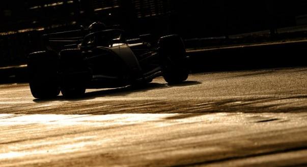 ÉLŐ: A barcelonai F1-es teszt első napja