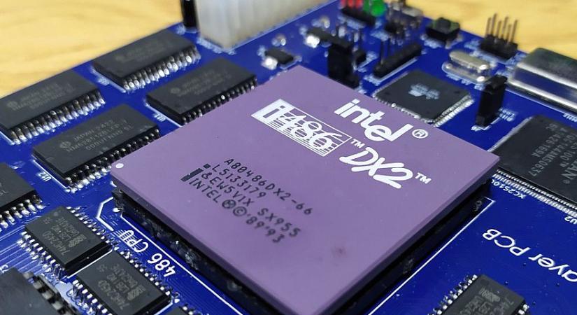 Nulláról tervezett és épített magának egy PC-s alaplapot egy hobbista