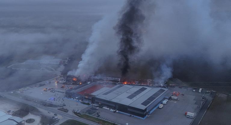 Tűz ütött ki egy görögországi élelmiszergyártó üzemben, többen meghaltak