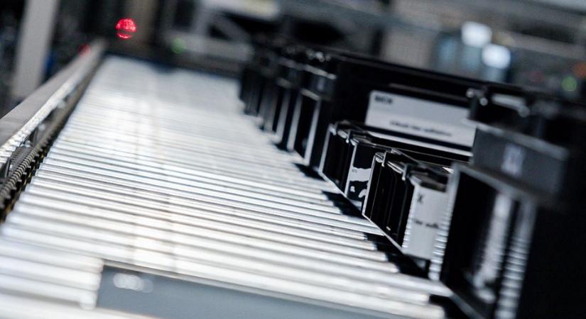 Tovább bővíti gyártókapacitását a SICK Kunszigeten