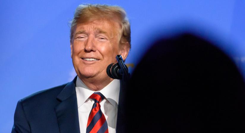 Trump 100 százalékos vámmal fenyeget