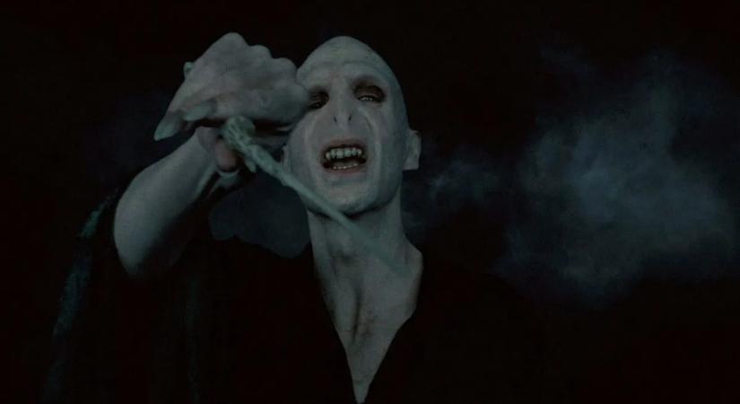 Megvan, ki öltheti magára Voldemort köpenyét?