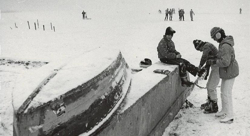Ilyen volt a "befagyottkoktél" a keszthelyi-öbölben (galéria)