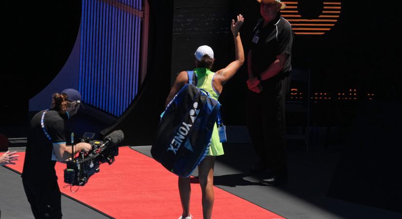 Australian Open – Kiesett a női egyes címvédője