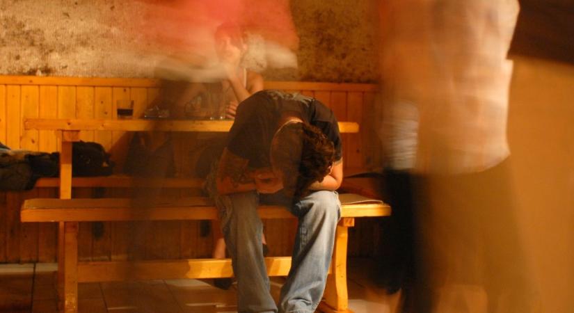 Tavaly az ellenőrzött üzletek közel harmada adott el alkoholt fiatalkorúaknak