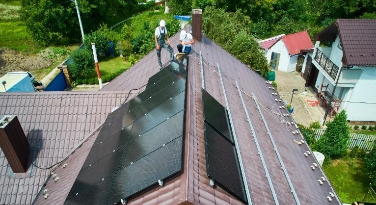 Több ezer napelemes projekt megvalósíthatósága került veszélybe