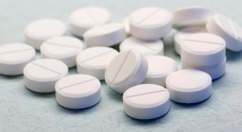 Nem az antibiotikumról van szó: ezt a gyógyszert tilos bevenni étkezés nélkül