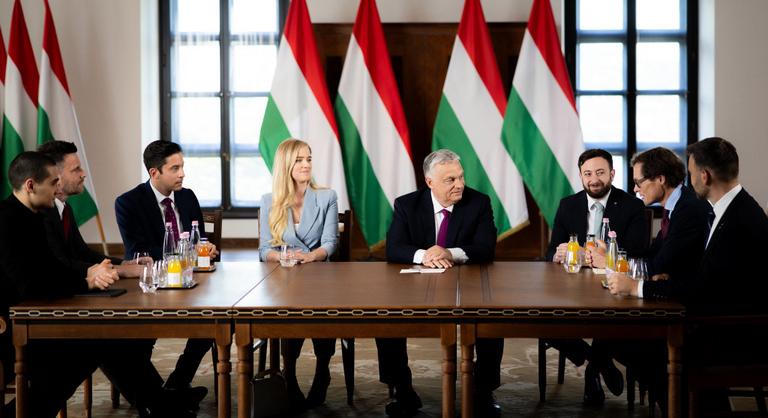 Alaposan felkavarta a vizet a jobboldali aktivista, akit Orbán Viktor a védelmébe vett
