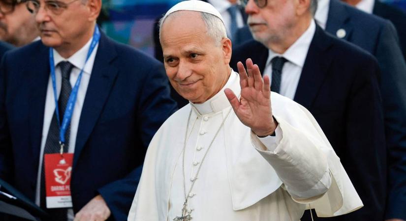 Leó pápa szerint az algoritmusok képesek hatni az emberi viselkedésr