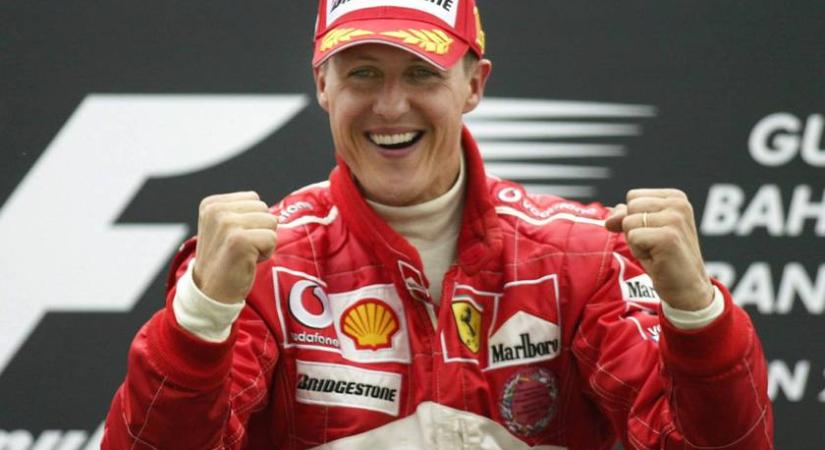 Kiderült, Michael Schumacher már nem fekvőbeteg: jó hírek érkeztek a Forma-1 57 éves legendájáról