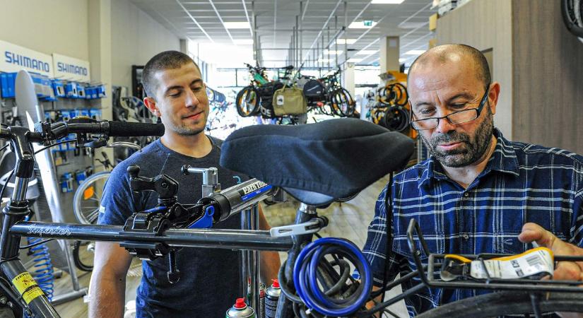 Az előrejelzések egy irányba mutatnak: idén elmozdul a holtpontról a magyar gazdaság