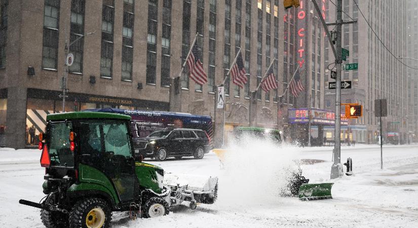 Vitézy Dávid szerint ha New Yorkban sikerül eltakarítani a nagy havat, Budapestnek is menne