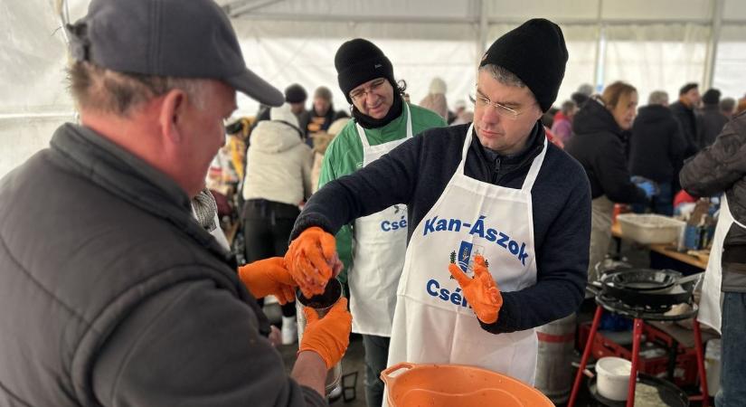 Kolbászillat, közösség és hagyomány – Röfi Nap Rábapatyon