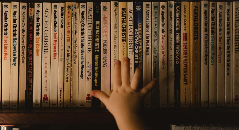 Agatha Christie és Hercule Poirot kalandjai – Így élt és alkotott a világ egyik legismertebb krimiírónője