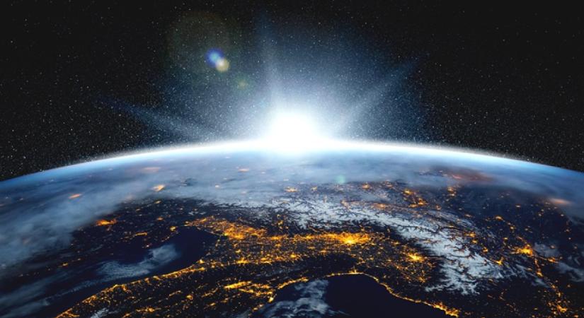 Az egész világ azt figyeli, mit művel Kína az űrben: az emberiség történetében még nem láttunk példát hasonlóra