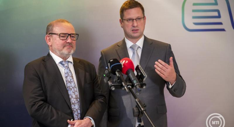 Különböző verziókat vizsgál a rezsi munkacsoport