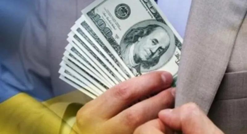 A parlamenti képviselők borítékban kapott fizetése ezerről 5 ezer dollárra emelkedett a háború kezdete óta – Klimenko