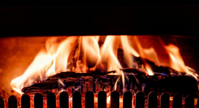 Tudtad? Egy fatüzelésű kályha jobban szennyezi a levegőt, mint egy dízelüzemű teherautó