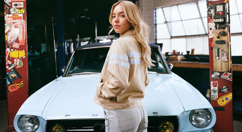 Sydney Sweeney saját maga szereli a Mustangját