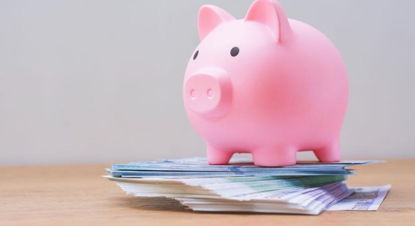 Sok cég a béren kívüli juttatásokat emelné be az alapbérbe