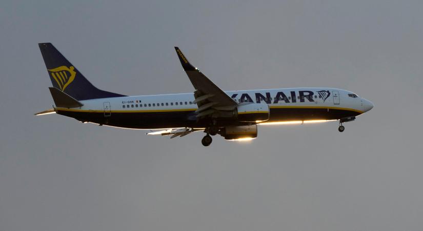 Rossz hír az utazóknak: Drágul a Ryanair, kiderült, mennyivel kell többet fizetnünk a jegyekért