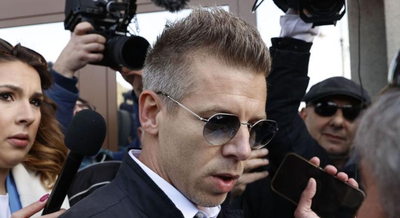 Vigyázat, jönnek a tulajdonságok nélküli emberek!