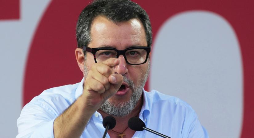 Salvini üzent Zelenszkijnek: „Vesztésre állsz a háborúban”