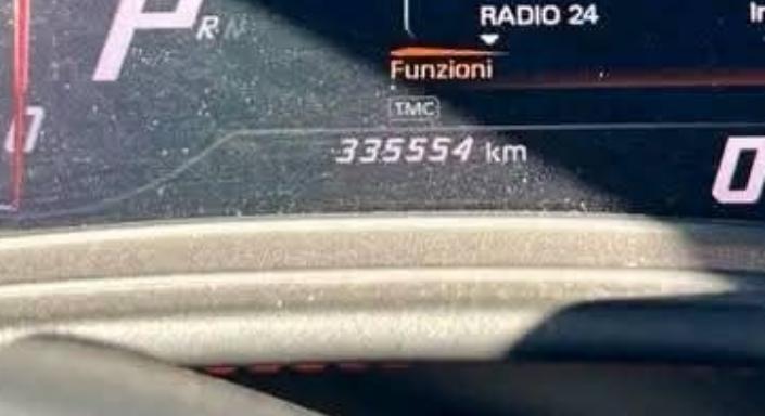 Több százezer kilométer egy Lamborghiniben? Sima liba!