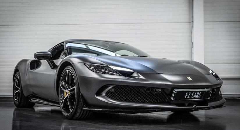 Szupersportautó-kiállítás az UNIX-AMTS-en!