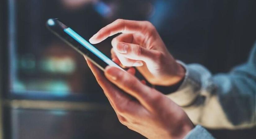 Szülei adatival bizniszelt mobilokkal egy szombathelyi csaló - most bűnhődik érte