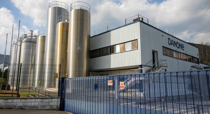 Kitört a bébitápszerválság, bajban a Danone és a Nestlé