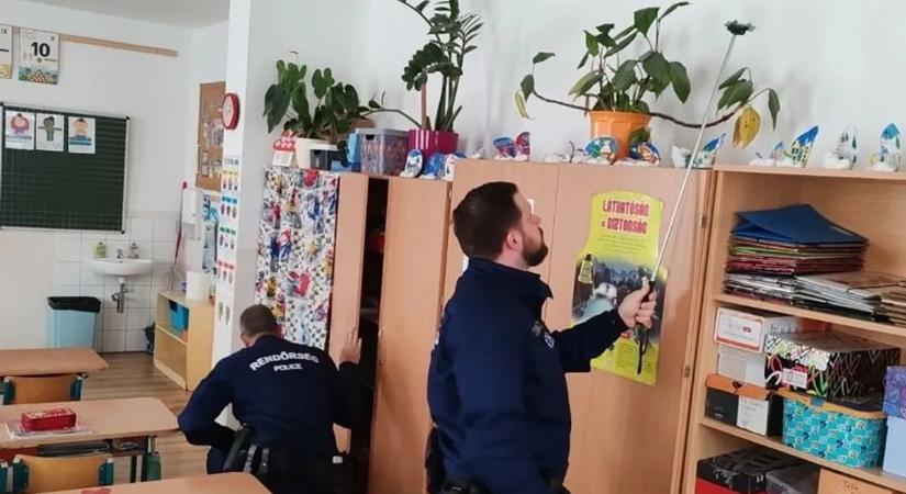 Tavaly több, mint száz iskolát kellett kiüríteni bombariadó miatt