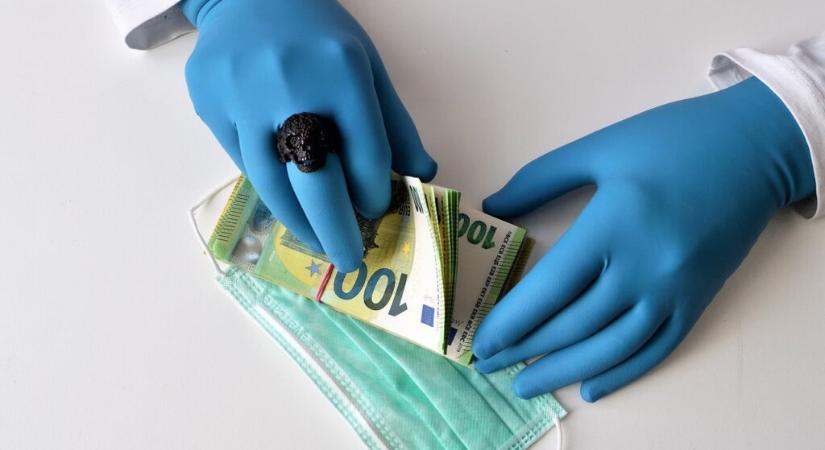 „A korrupció miatt alakultak ki a várólisták az egészségügyben”