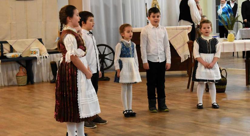 A hagyományos Kánai Menyegző Nagycétényben