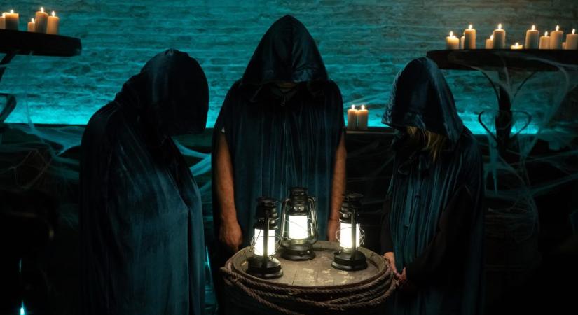 Angliában színdarabot csinálnak az Árulókból