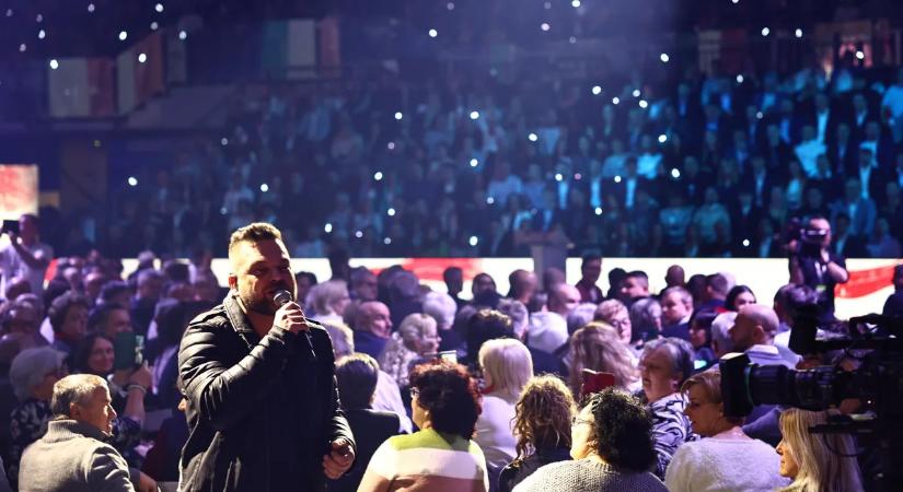 Látnod kell mekkorát énekelt Gudics Máté!