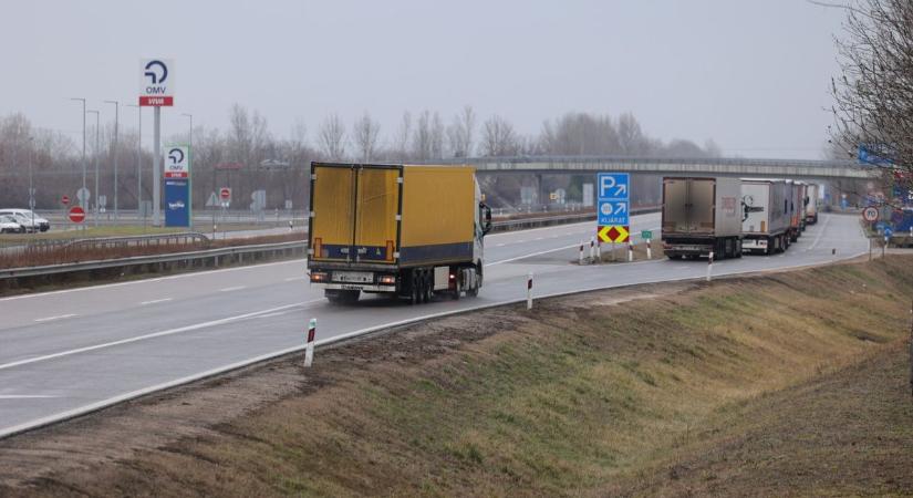 Blokád Röszkénél: Felkészülten várta a határ a beharangozott demonstrációt