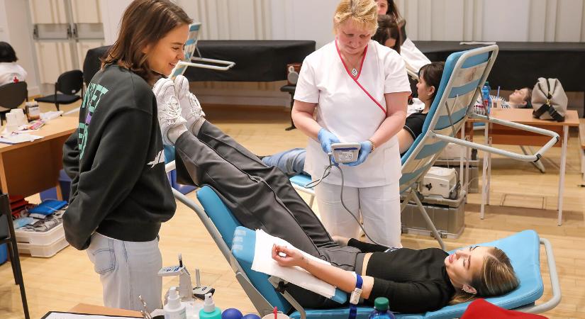 Legkorábban két héttel az influenzából való felépülés után lehet vért adni