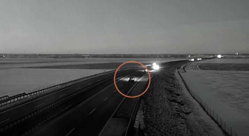 Kiderült, miért történt baleset az M86-os autóúton - felvett mindent a kamera
