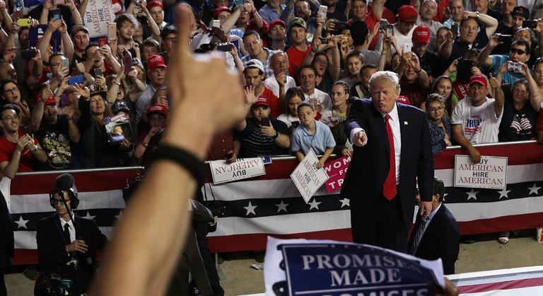 MAGA vagy Dallas: Tessék választani!