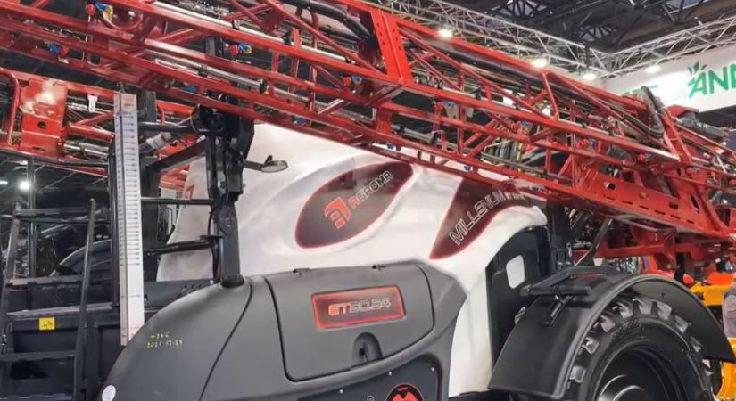 Újdonságok minden fronton: Szegána-gépek testközelből  VIDEÓ