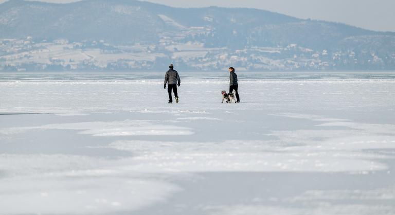 Figyelmeztetett a katasztrófavédelem: életveszélyes a jégen tartózkodni