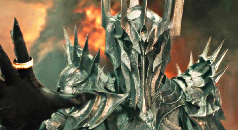 Egy sötét nagyúr mind felett: A LEGO jóvoltából hamarosan felrakhatod a polcra Sauron menő sisakját