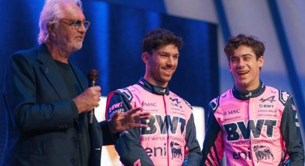 Briatore feltétele: Mercedes-motor vagy semmi