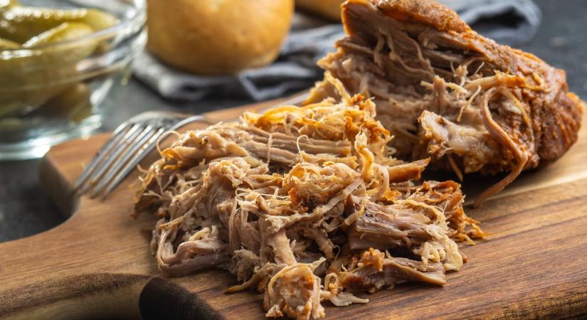 Tépett húsos finomságokkal gurult ki újra a győri büfékocsi